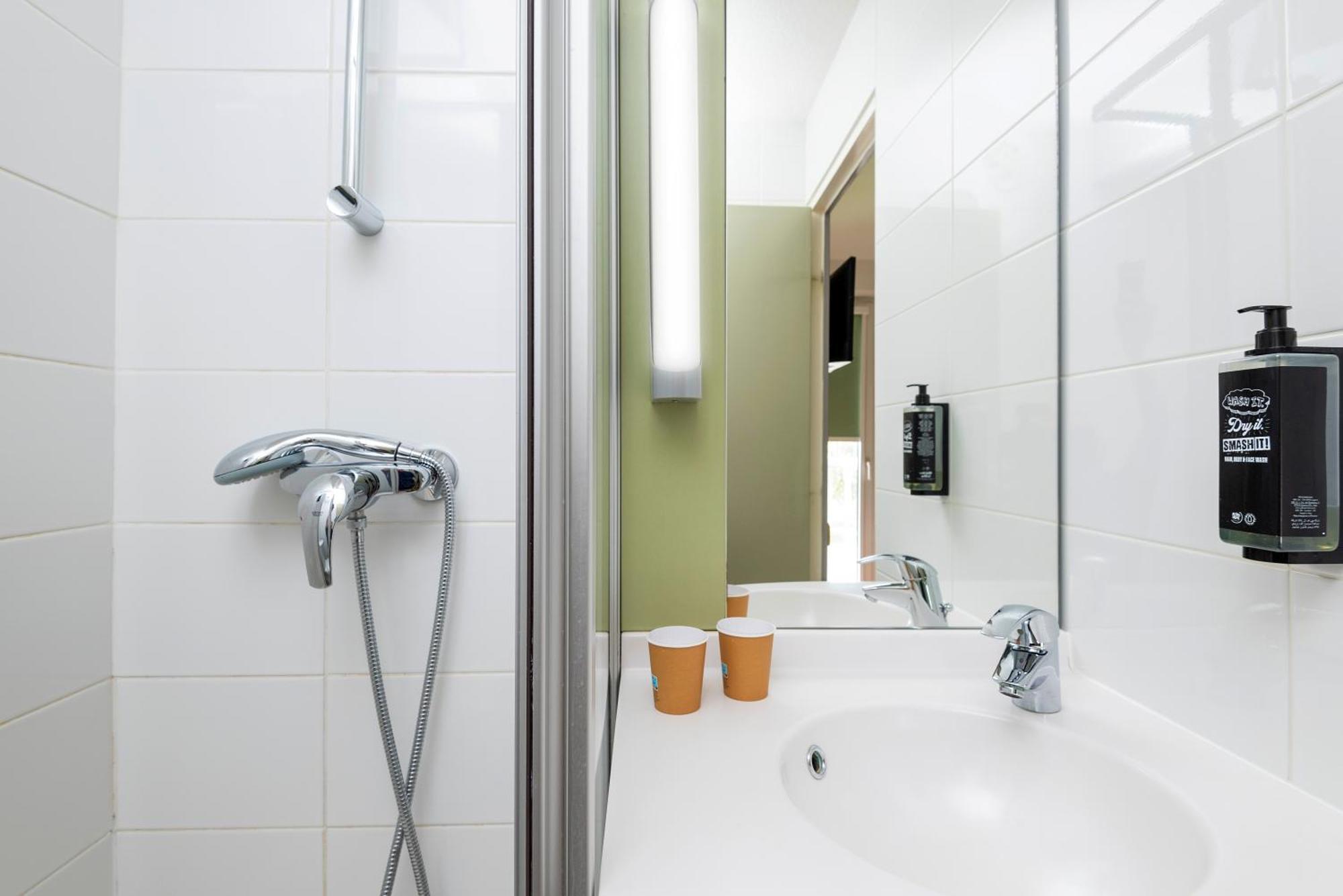 Ibis Budget Macon Sud Zewnętrze zdjęcie